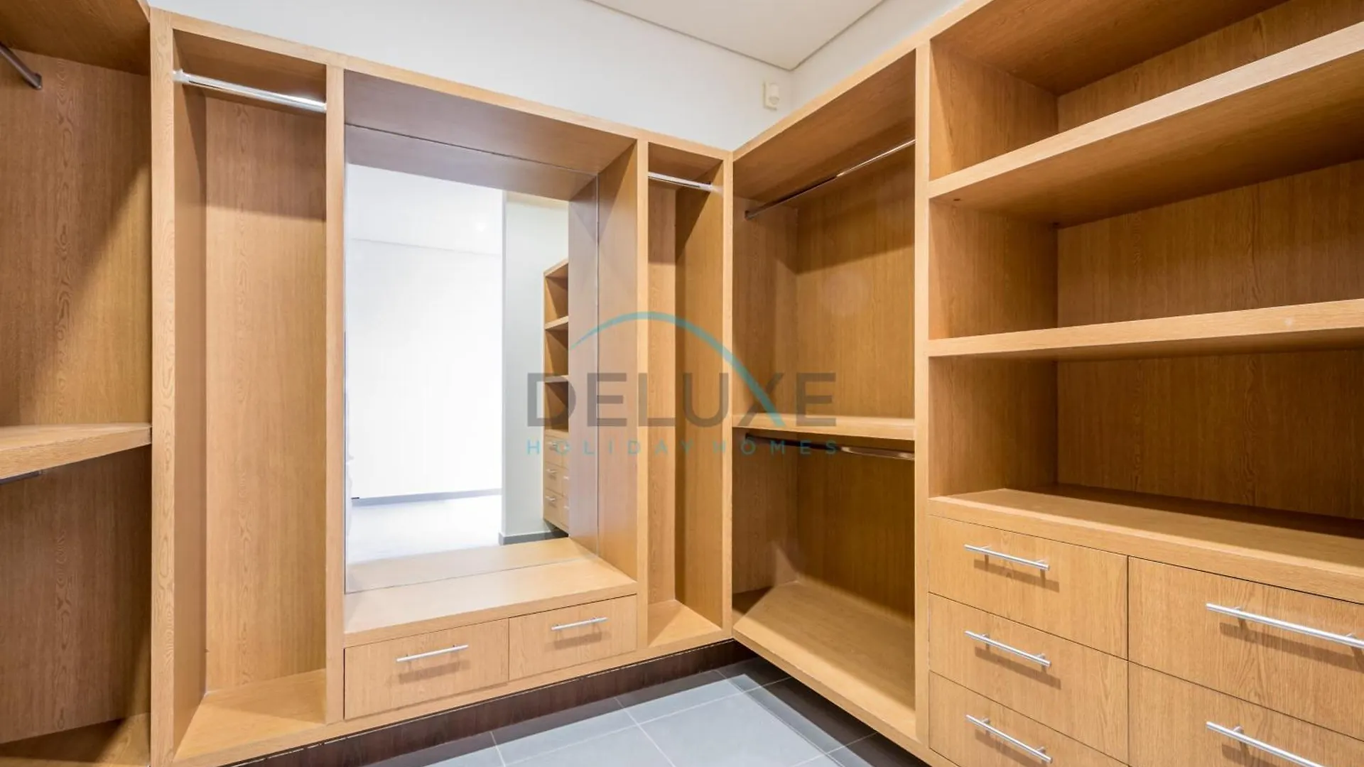 Waterfront 2Br Apartment With Assistant Room In Dream Palm Residence, Palm Jumeirah By Deluxe Holiday Homes Dubai