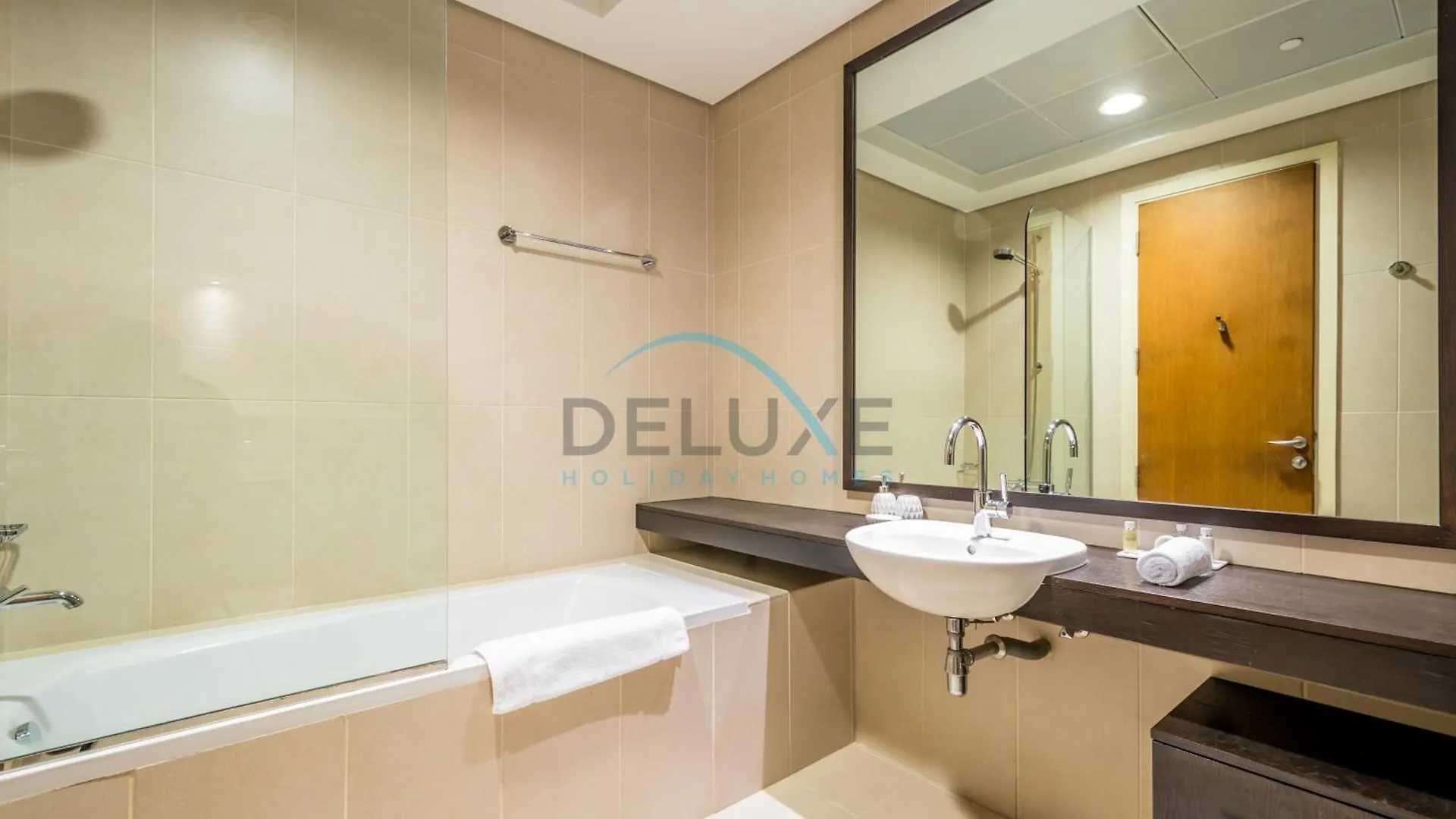 Waterfront 2Br Apartment With Assistant Room In Dream Palm Residence, Palm Jumeirah By Deluxe Holiday Homes Dubai 0*,  Emirados Árabes Unidos