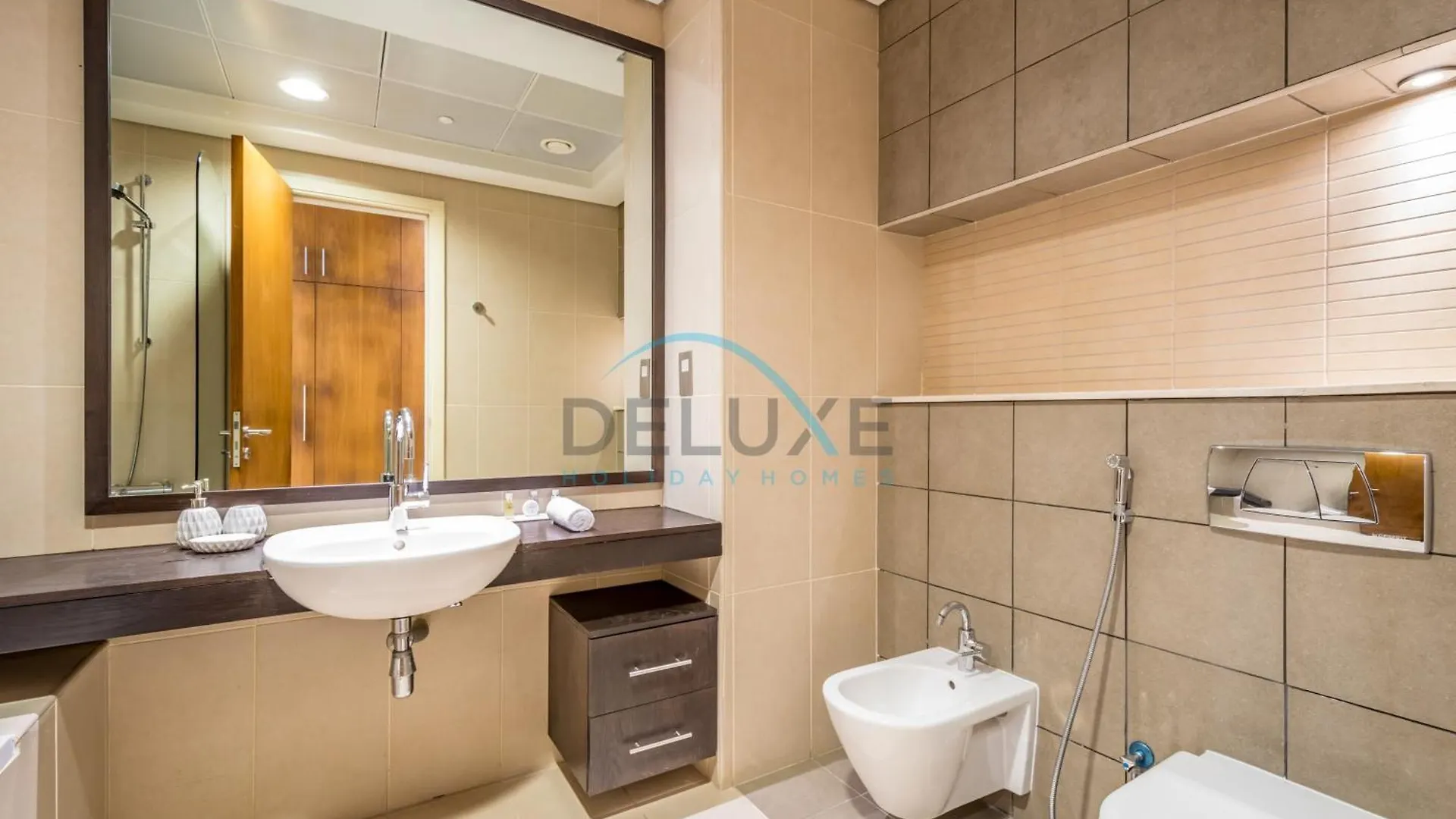 Waterfront 2Br Apartment With Assistant Room In Dream Palm Residence, Palm Jumeirah By Deluxe Holiday Homes Dubai